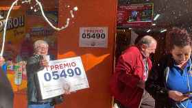 Pepi Carrillo, lotera en la calle Domingo de Orueta en Málaga, ha dado el Gordo.