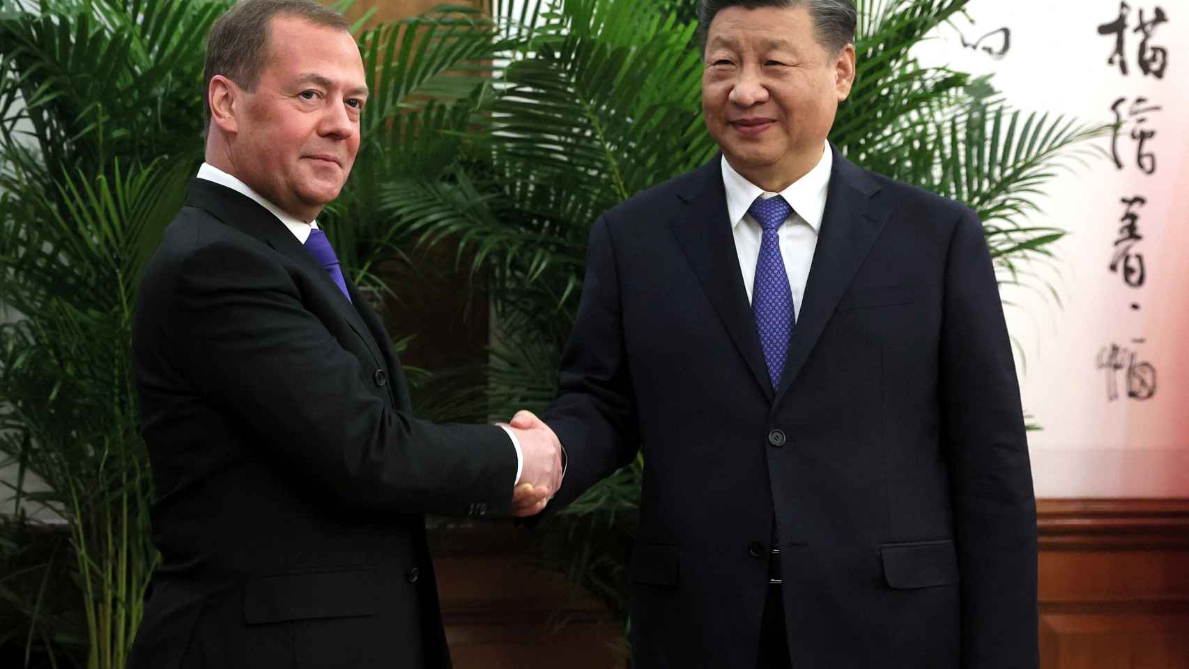 El vicepresidente del Consejo de Seguridad de Rusia, Medvedev, visita China