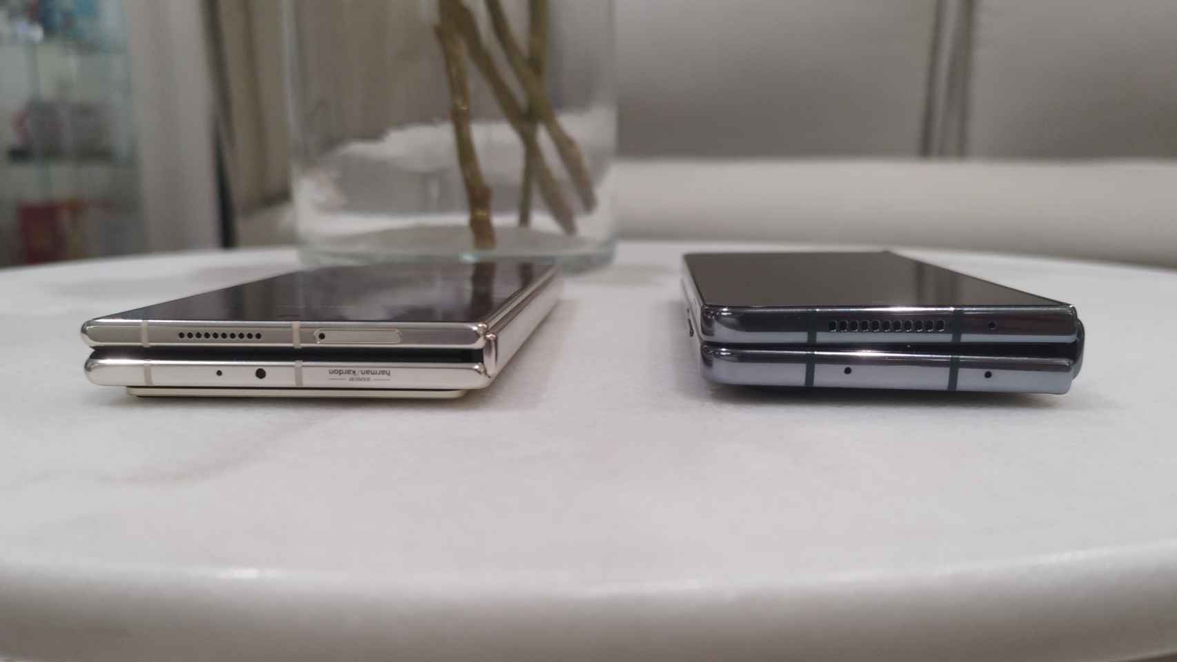 Xiaomi Mi MIX Fold 2 y Samsung Galaxy Z Fold 4