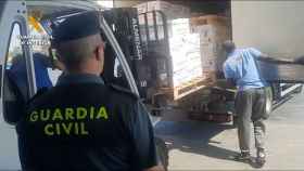 Quisquillas, gamba roja... interceptan más de 1.300 kilos de marisco ilegal en el Puerto de Santa Pola