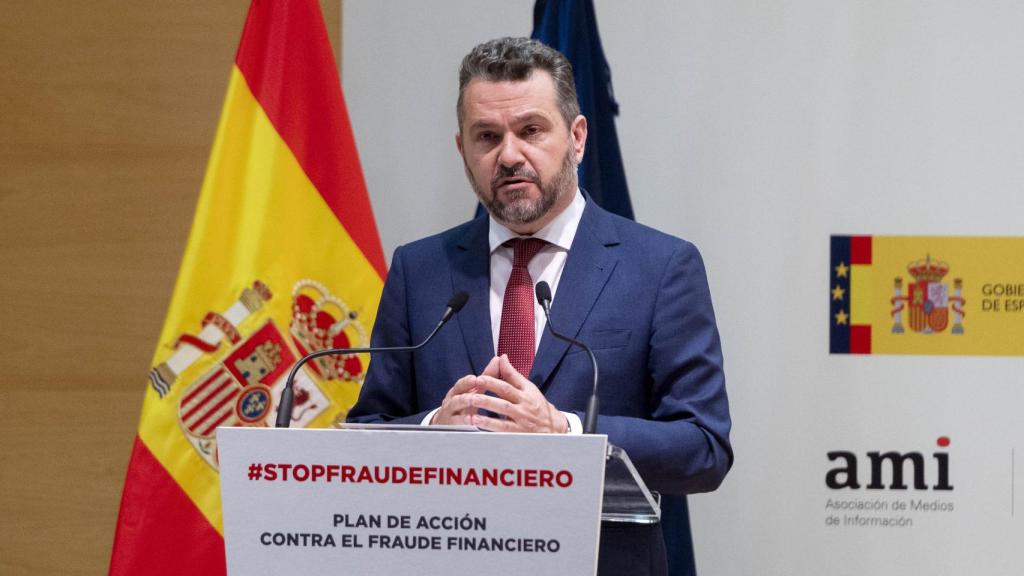 Rodrigo Buenaventura, presidente de la CNMV, durante su intervención en un reciente curso de verano organizado por la APIE en la UIMP de Santander.