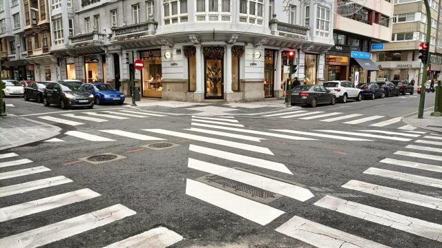 Nuevo paso diagonal instalado en plaza de Lugo