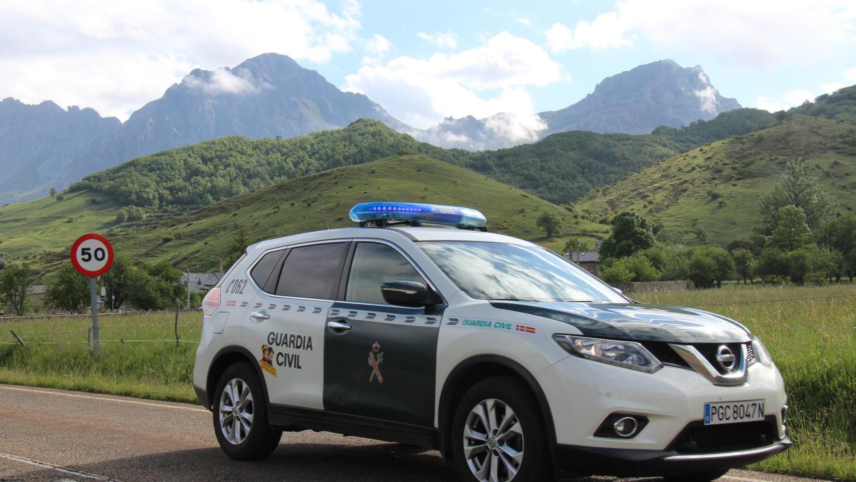 Coche patrulla Ubiña