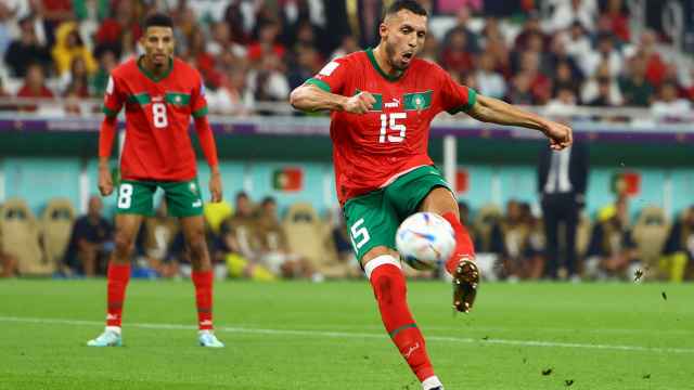 Amallah ejecuta un pase en un partido de Marruecos durante el pasado Mundial.