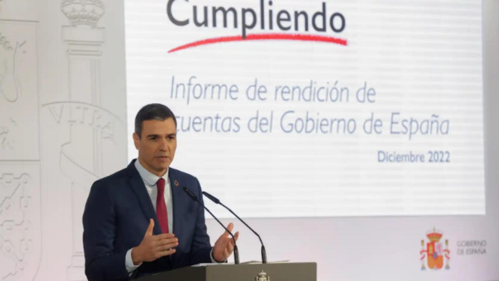 El presidente del Gobierno, Pedro Sánchez, en una comparecencia este martes 27 de diciembre en Moncloa para anunciar el plan de medidas anticrisis.