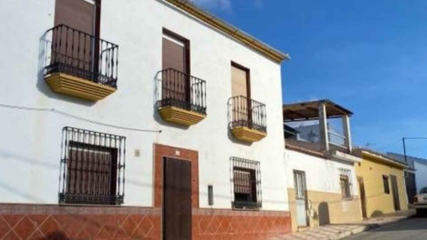 Casa a la venta en Humilladero por 53.000 euros.