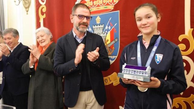 Martina López recibió la ovación de los presentes en la sala