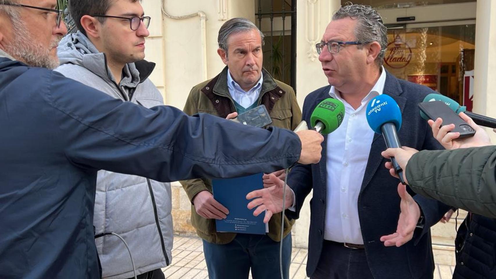 Toni Pérez: El Consell rechaza las 230 enmiendas del PP y vuelve a dar la espalda a Alicante