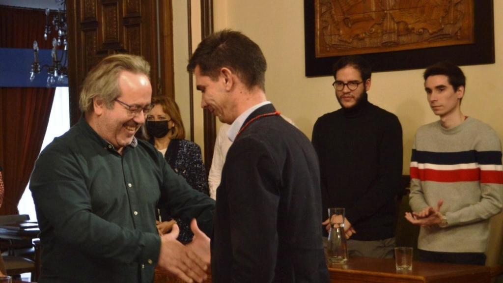 Ángel Carlos Herrero recibe la medalla