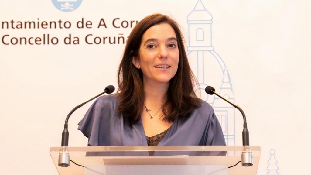 Inés Rey llama panfleto a Quincemil en la asamblea del PSOE de A Coruña