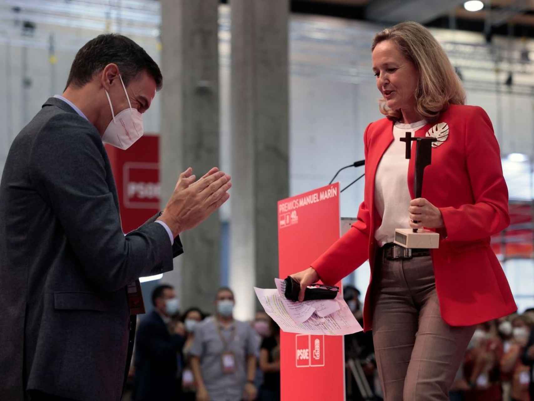 Pedro Sánchez y Nadia Calviño, en el último congreso nacional del PSOE.