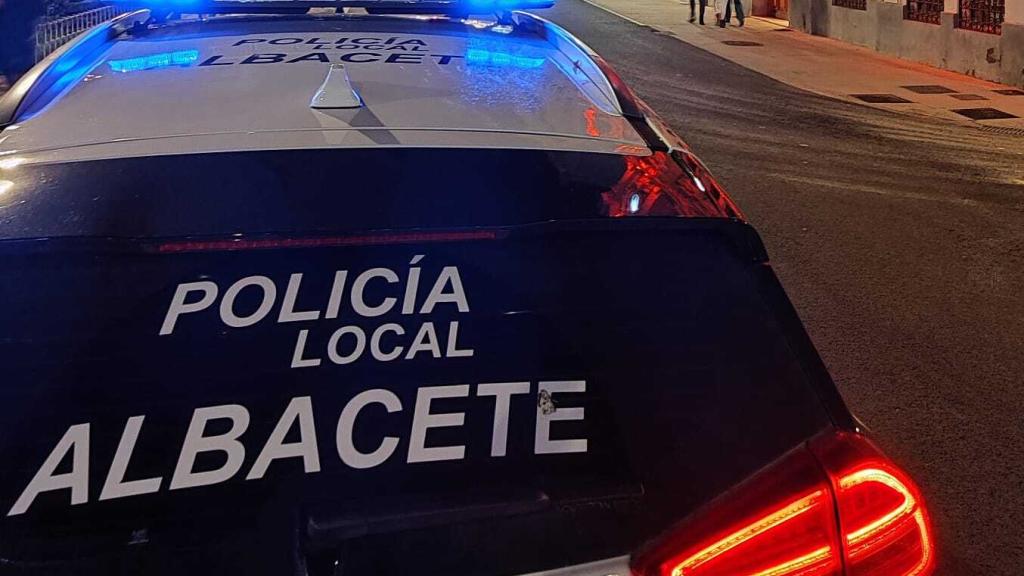 Un coche de la Policía Local de Albacete.