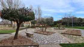Jardín urbanizado en Tejares