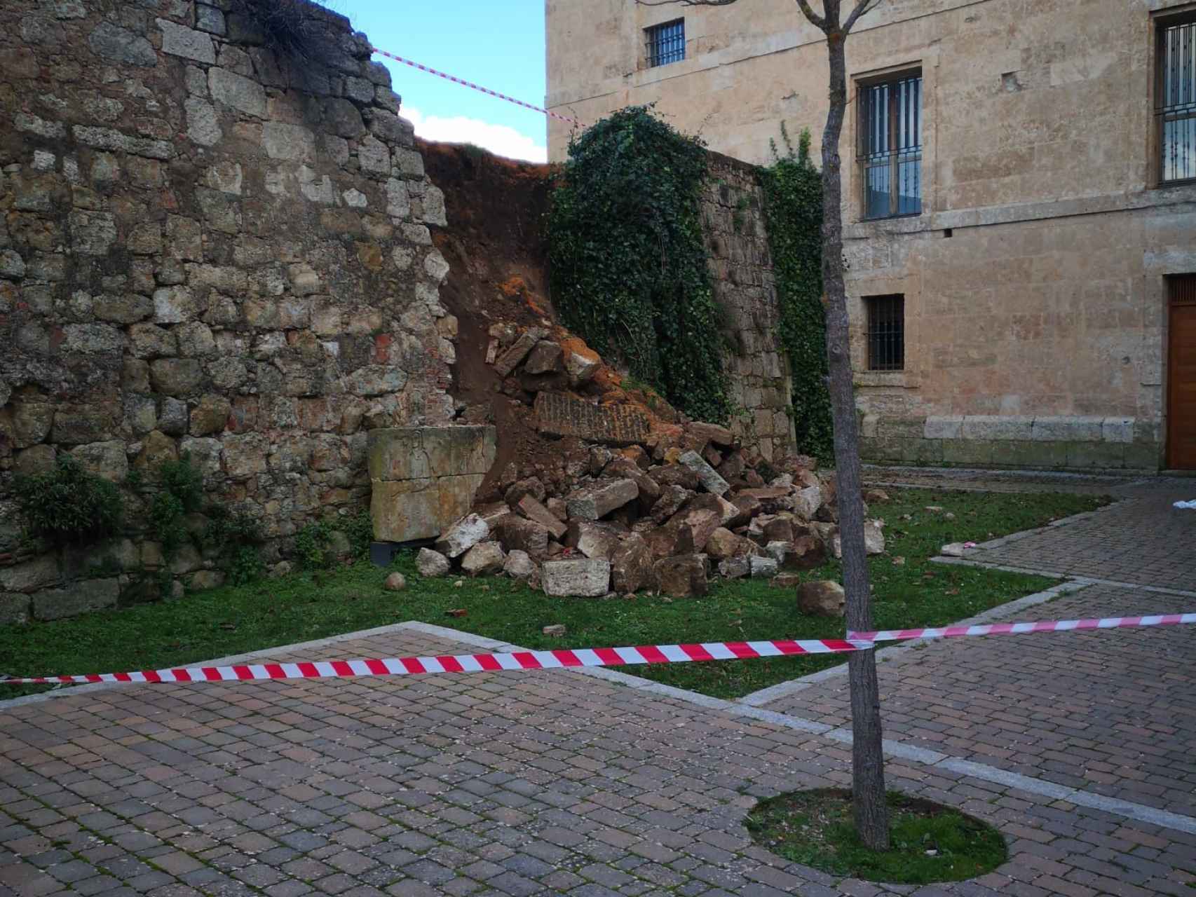 Imagen del derrumbe de parte de la muralla de Ciudad Rodrigo.