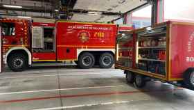 Dos de los nuevos vehículos del servicio de bomberos