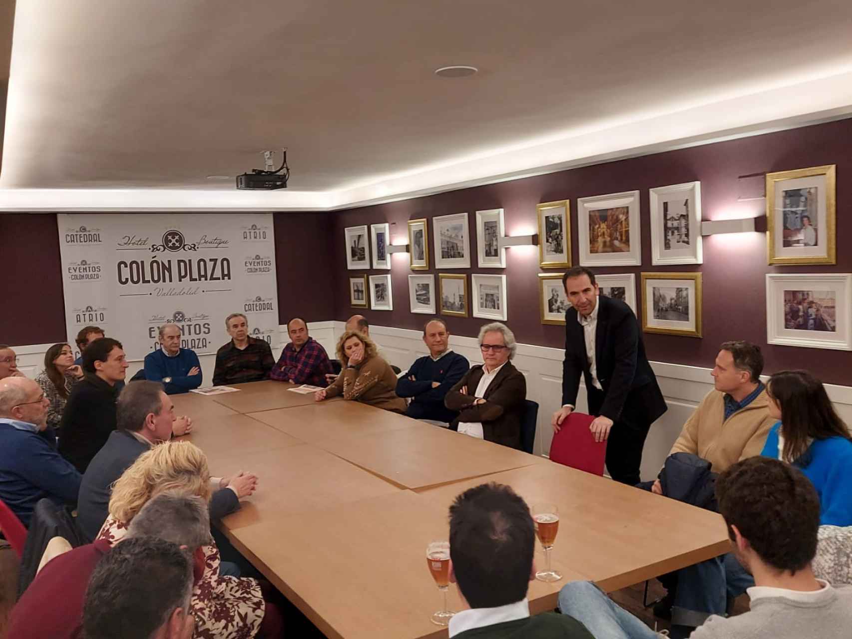 Los responsables de la candidatura 'Renace tu partido' durante su encuentro de este martes en Valladolid.