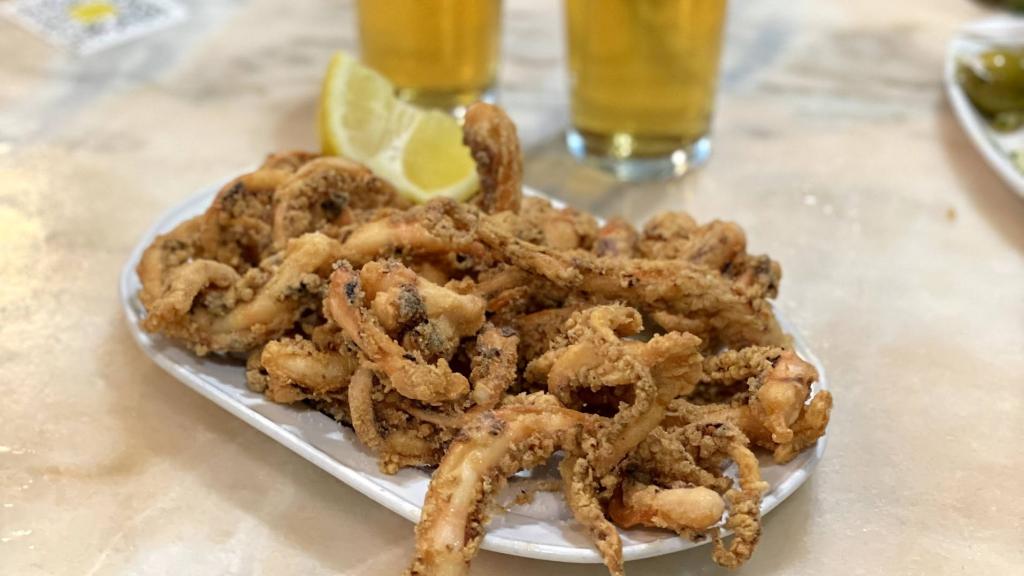 Bar Arganzuela, un templo de cañas, raciones y tapas en pleno Madrid