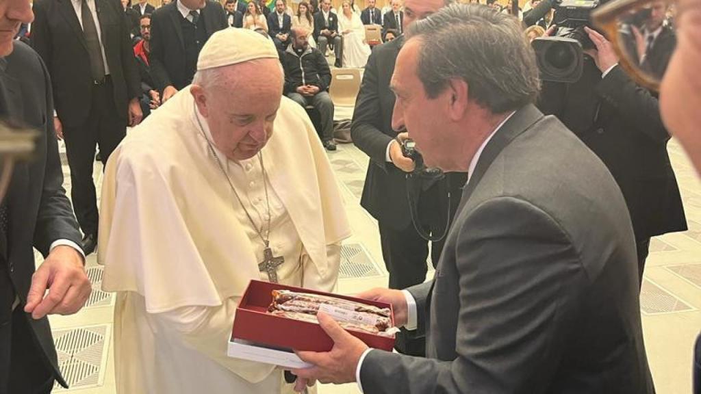 Pedro Barato junto al Papa Francisco.