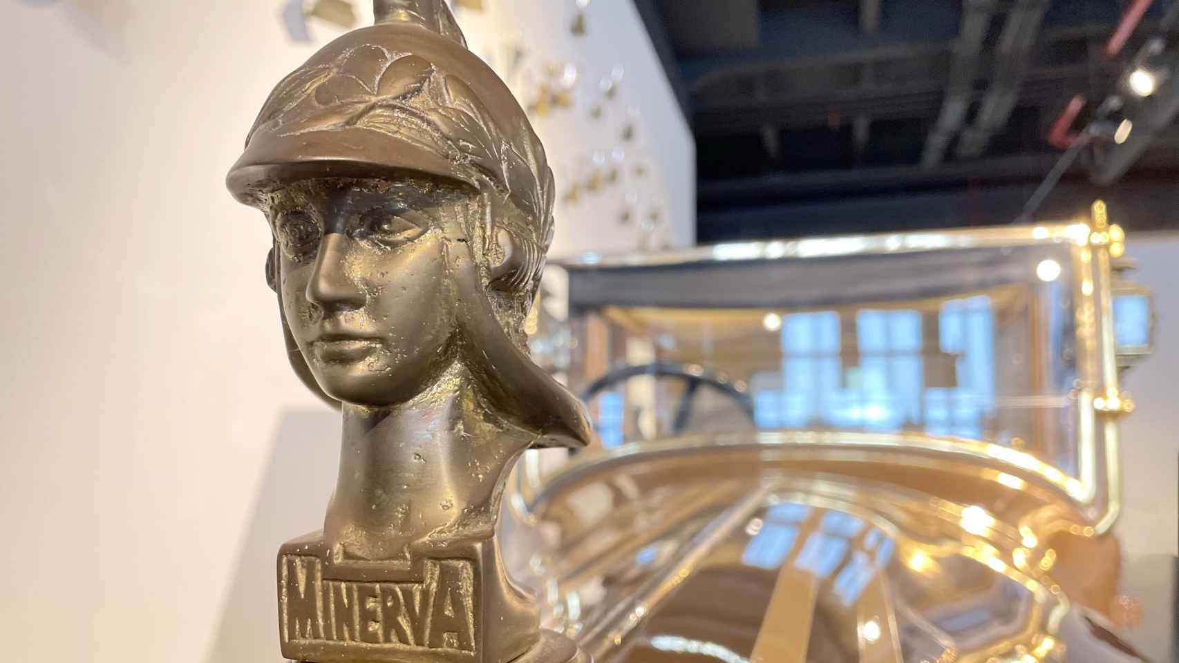 Minerva (detalle insignia)