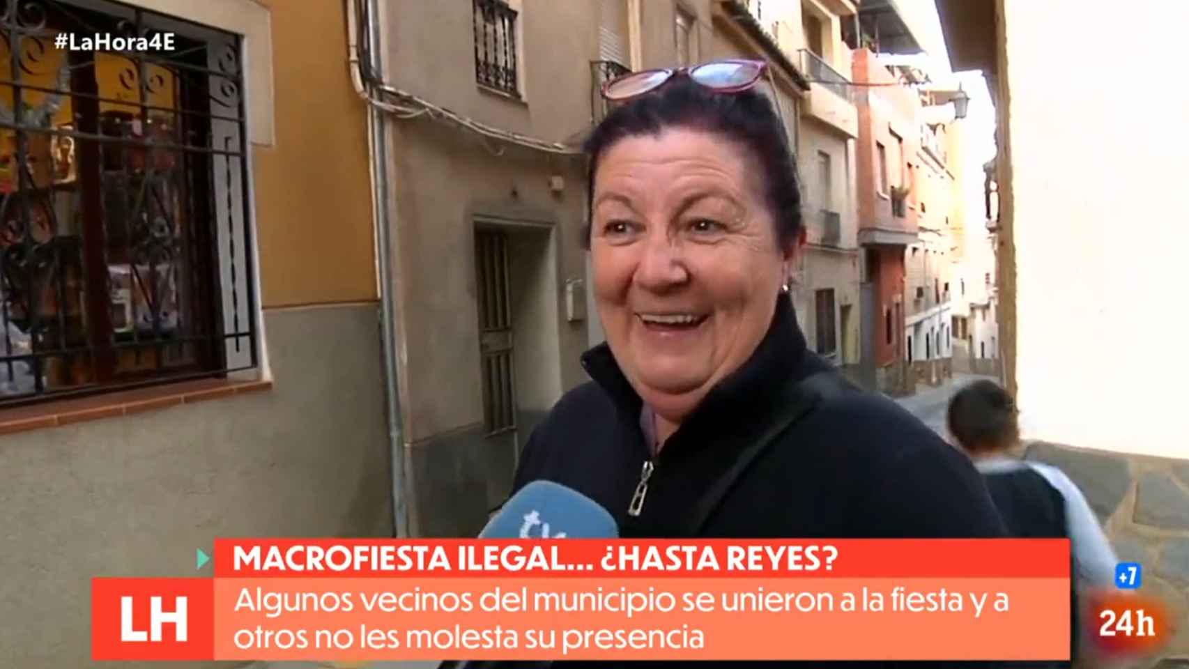 La lección de los vecinos de la rave ilegal de Granada a las televisiones que buscan el conflicto