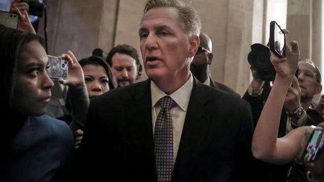 Kevin McCarthy, candidato republicano a liderar la Cámara de Representantes de Estados Unidos.