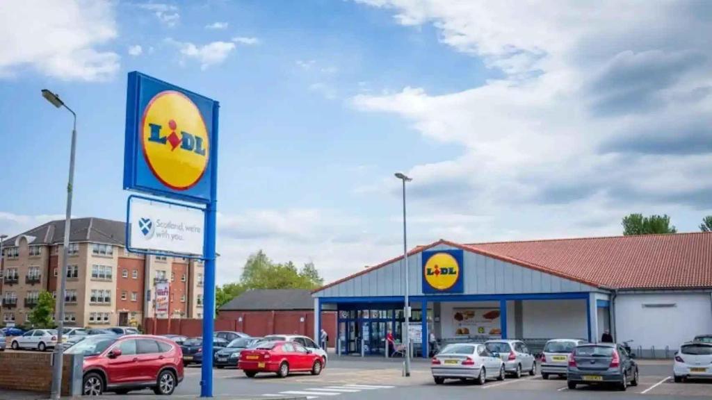 Fachada Lidl.