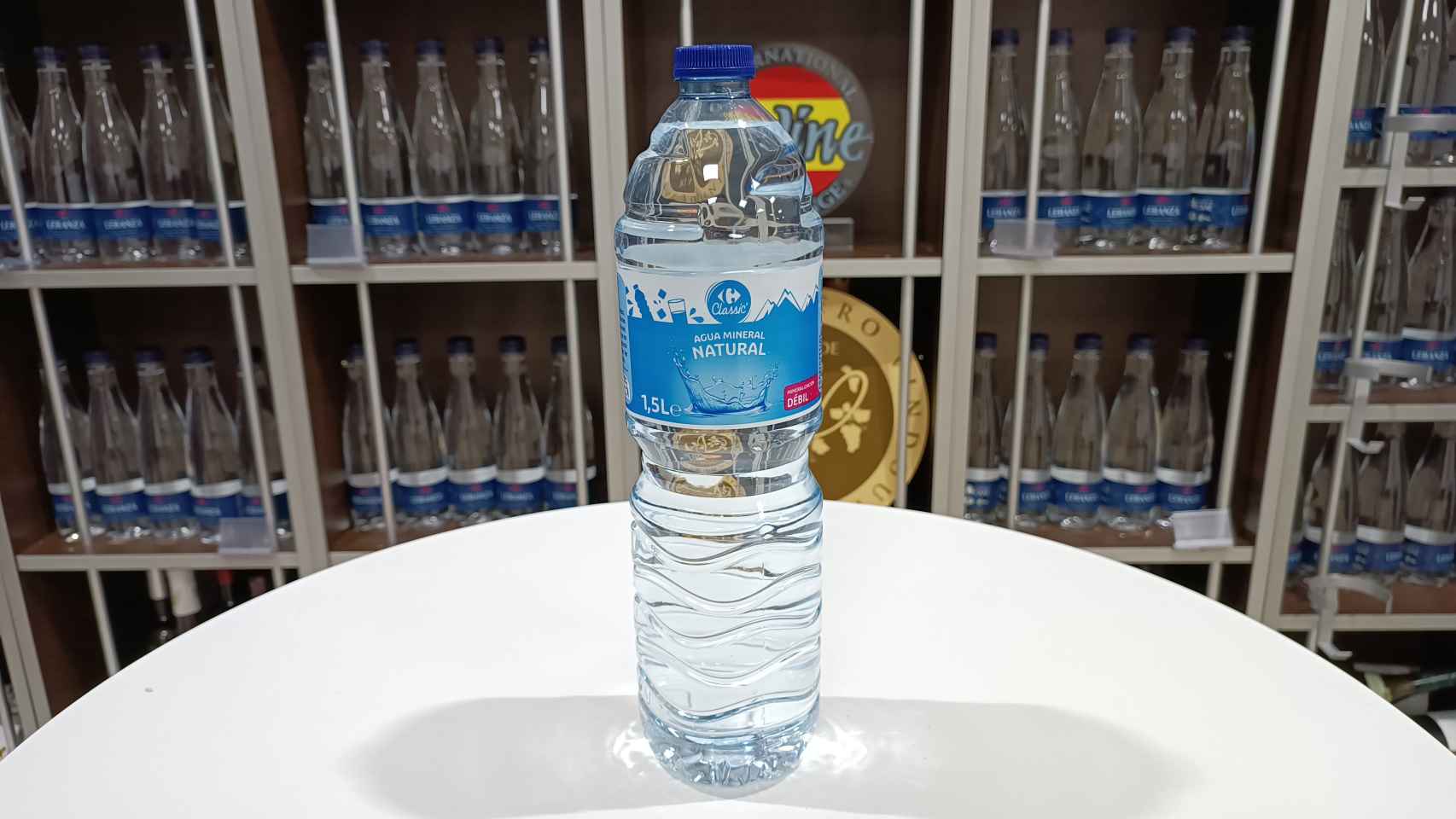 El agua mineral natural de Carrefour.