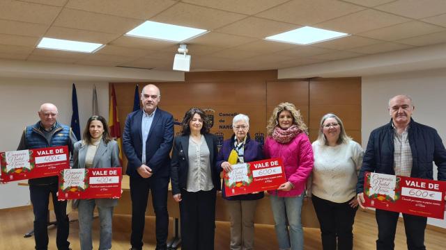 Narón (A Coruña) entrega los vales de la campaña de comercio local en Navidad