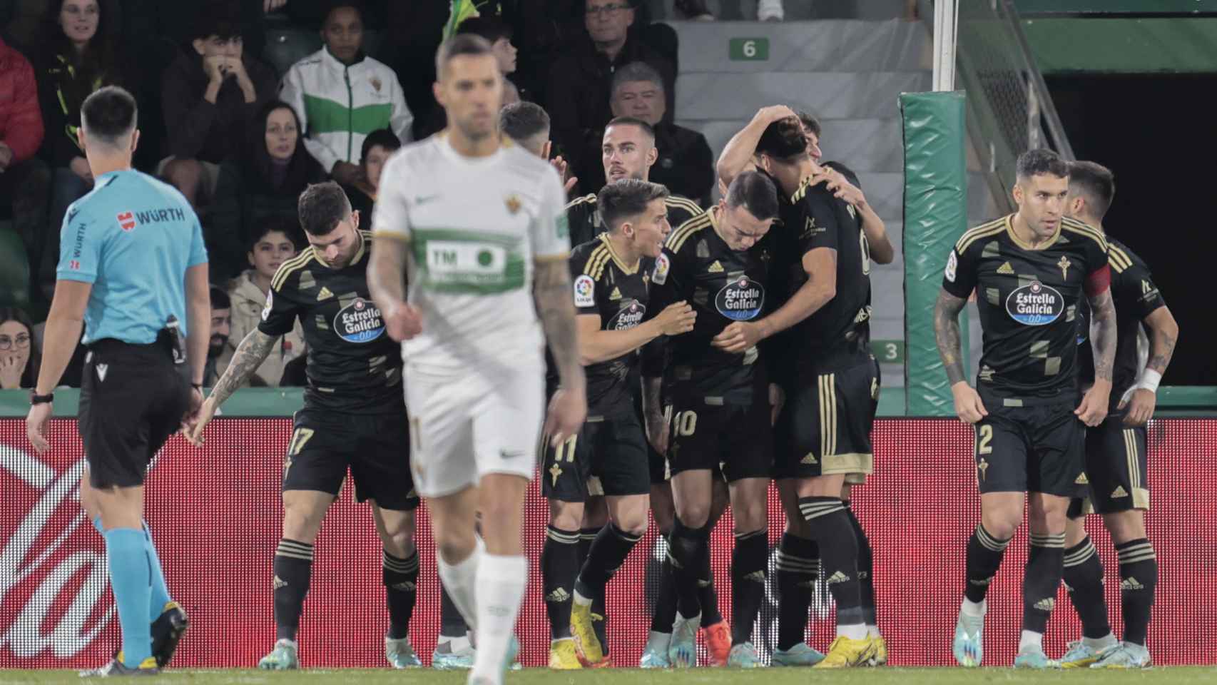 Iago Aspas celebra un gol ante el Elche