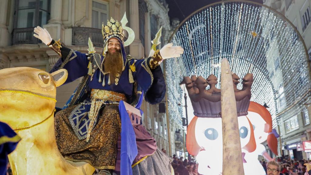 Alrededor de 75.000 albaceteños salieron a la calle a recibir a los Reyes Magos en 2023.