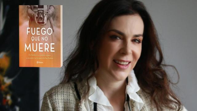 Claudia Marcucetti presenta su libro.