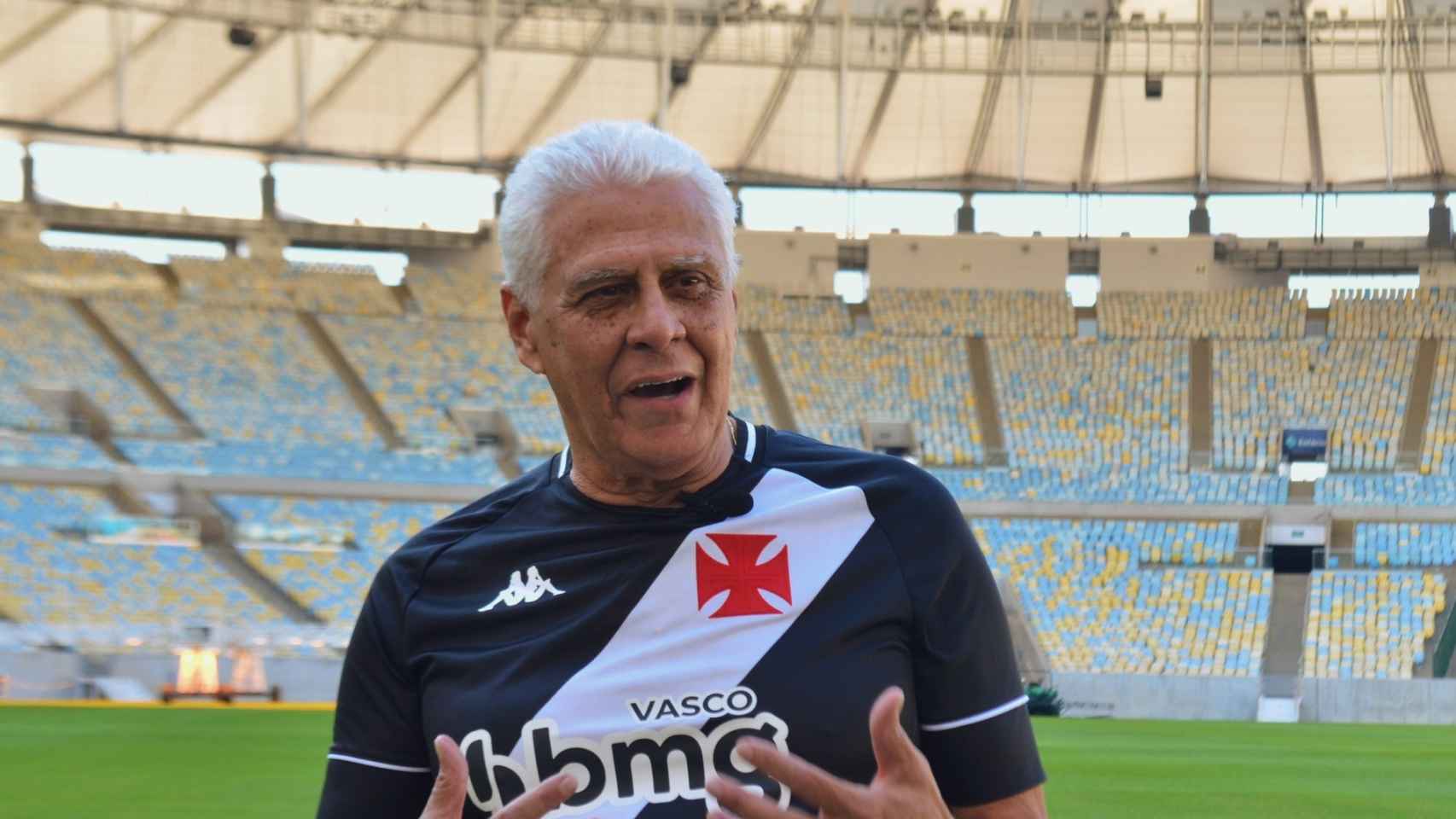 Roberto Dinamita, en una imagen con la camiseta del Vasco da Gama.