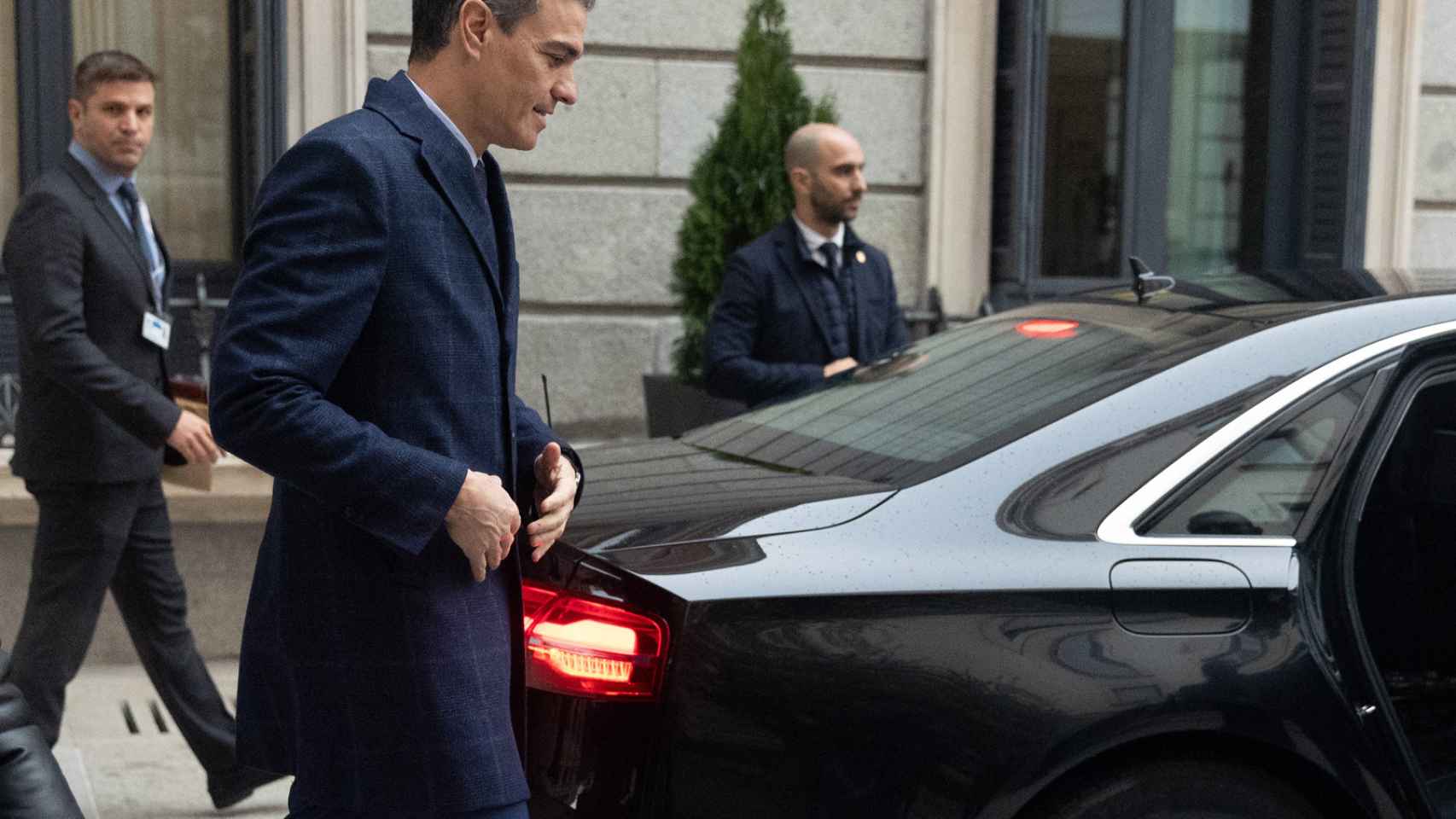 El coche oficial de Pedro Sánchez