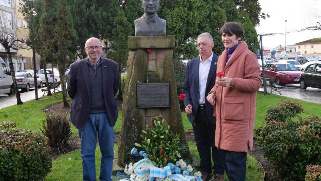 La portavoz nacional del BNG, Ana Pontón, en la ofrenda floral a Castelao en Rianxo.