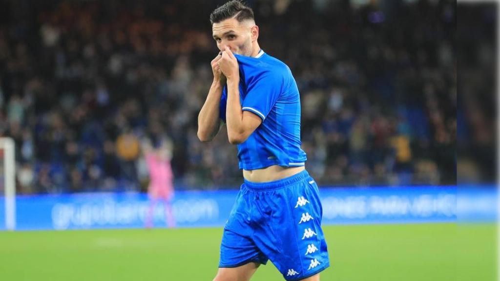 Lucas Pérez celebrando un gol.