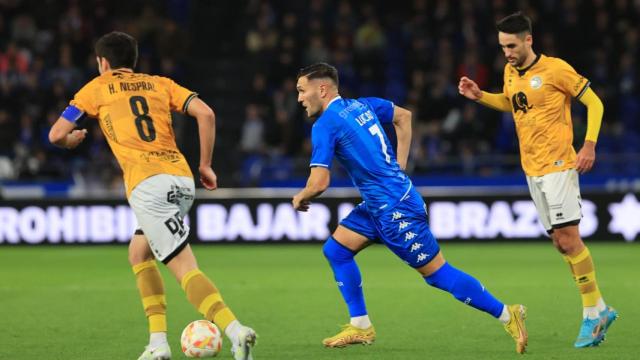 Lucas Pérez durante el partido contra Unionistas.