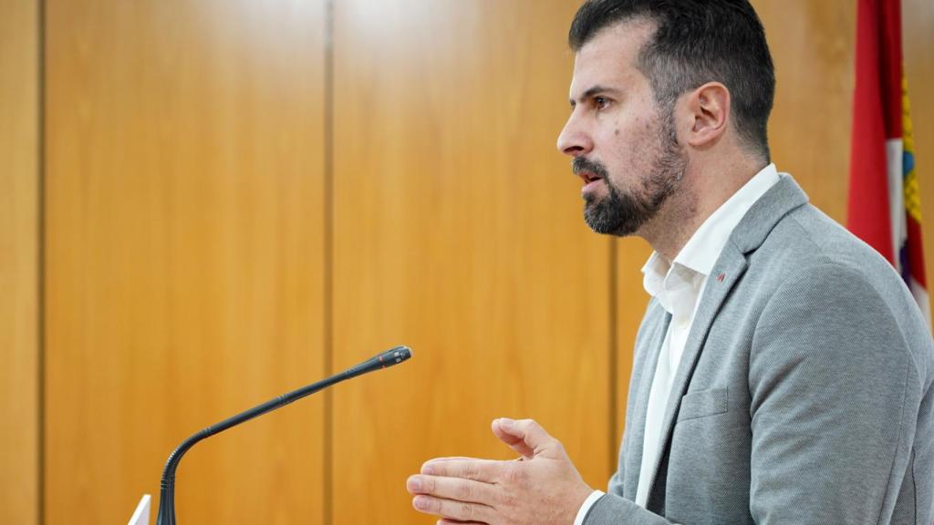 Tudanca durante su intervención en la sede del PSOE en Valladolid