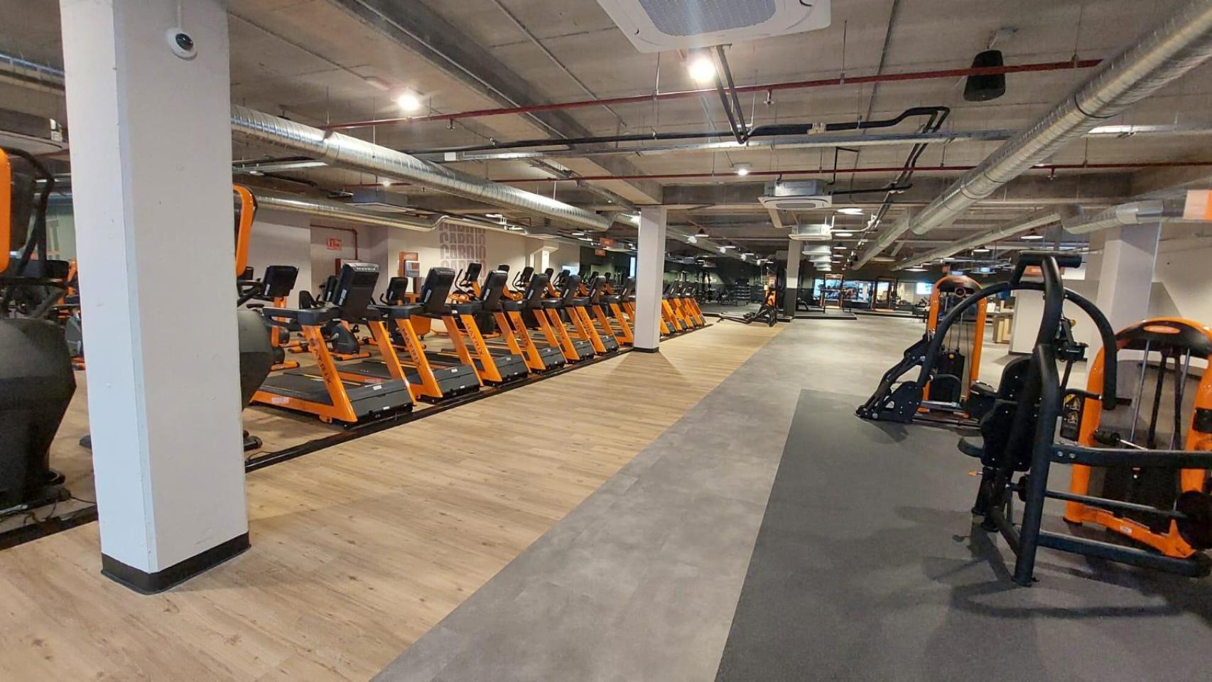 Zona de cardio en las instalaciones del centro naronés