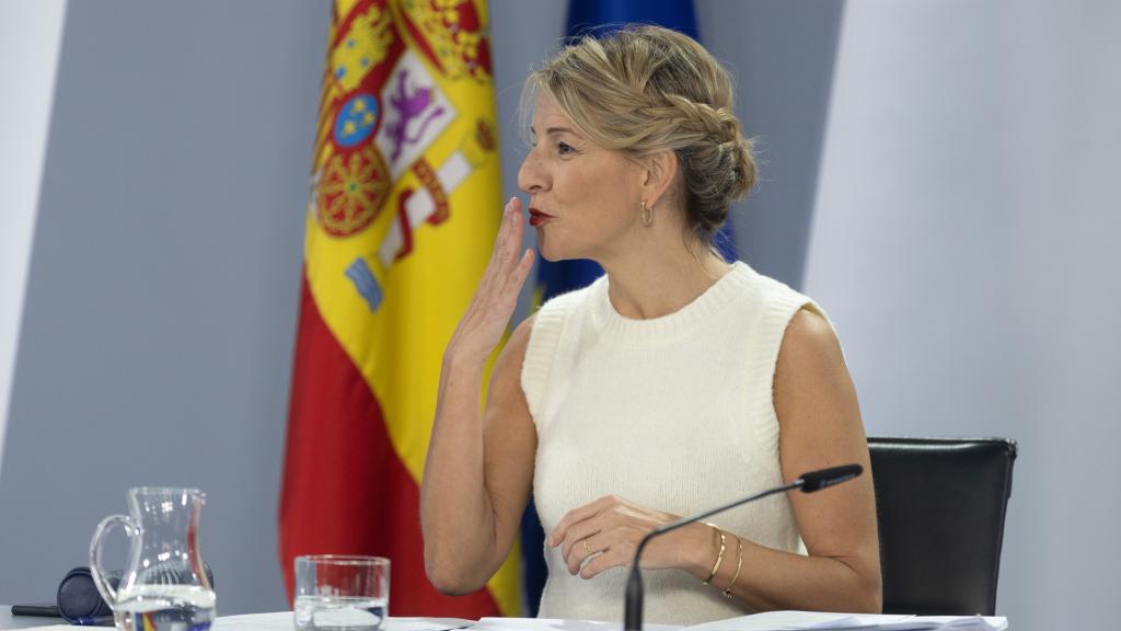La vicepresidenta segunda y ministra de Trabajo, Yolanda Díaz, en la rueda de prensa del Consejo de Ministros.
