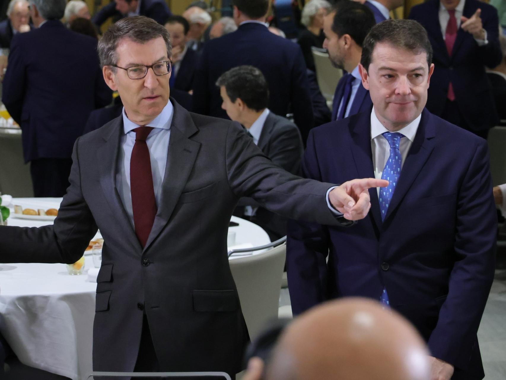 El presidente del PP, Alberto Núñez Feijóo, y el presidente de la Junta, Alfonso Fernández Mañueco, en una imagen de archivo.