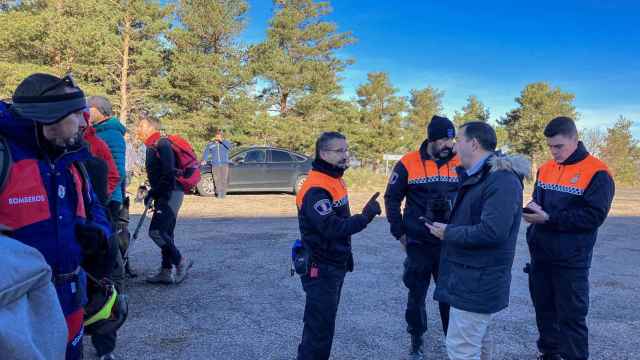 El delegado de la Junta, Eloy Ruiz, visita al operativo de búsqueda del montañero desaparecido en Béjar