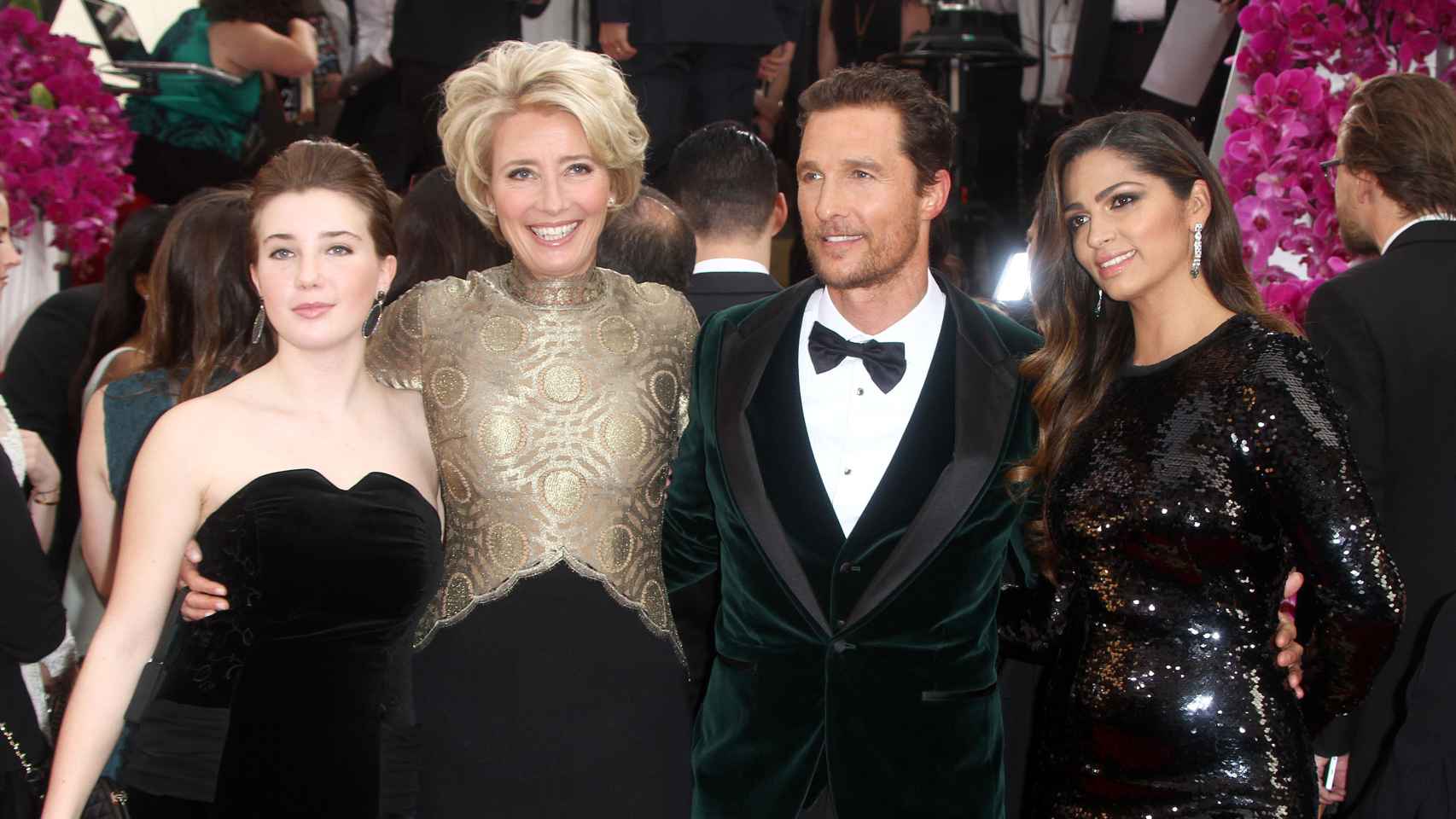 Emma Thompson junto a Romilly Wise, Matthew McConaughey y Camila Alves en los Globos de Oro del año 2014.