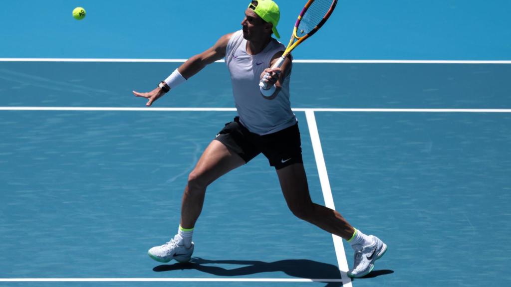 Rafa Nadal entrenando en Australia