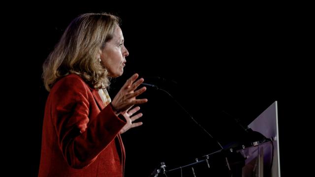 La vicepresidenta primera y ministra de Asuntos Económicos y Transformación Digital, Nadia Calviño, interviene durante la segunda jornada de la VII Conferencia de Embajadores, en el Ministerio de Asuntos Exteriores, el martes.