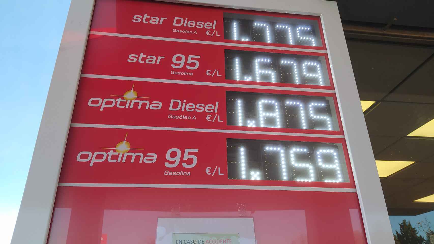 Imagen del surtidor de Cepsa con la gasolina a 1,679 € (sin descuento).