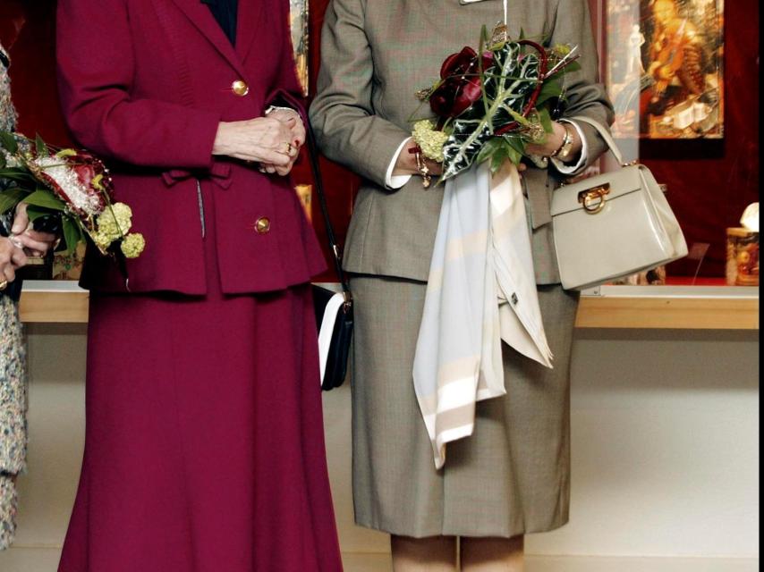 La reina Ana María y su hermana, Margarita de Dinamarca.