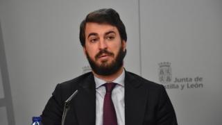 Gallardo rechaza la llegada de menores inmigrantes a León: "Que los aloje la ministra en su casa o billete de vuelta a su país"