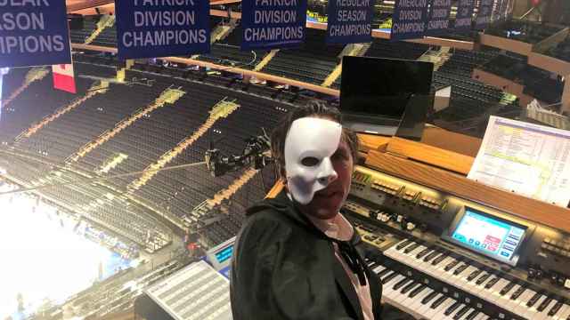 Ray Castoldi, disfrazado en Halloween para tocar en el Madison Square Garden.