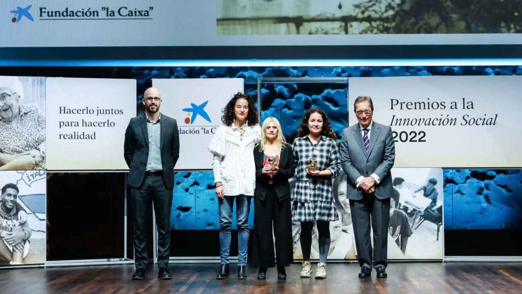 Entrega del premio de Fundación La Caixa a Emaús.