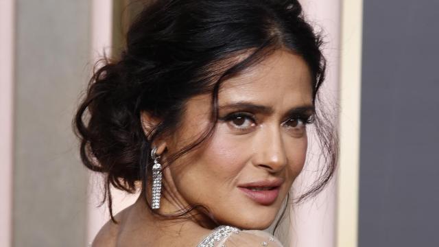 Salma Hayek, en los Globos de Oro 2023.